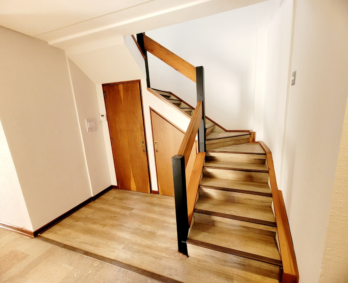 Venta Casa NP 7D 4B 5E 1B Estadio Manquehue - Vitacura