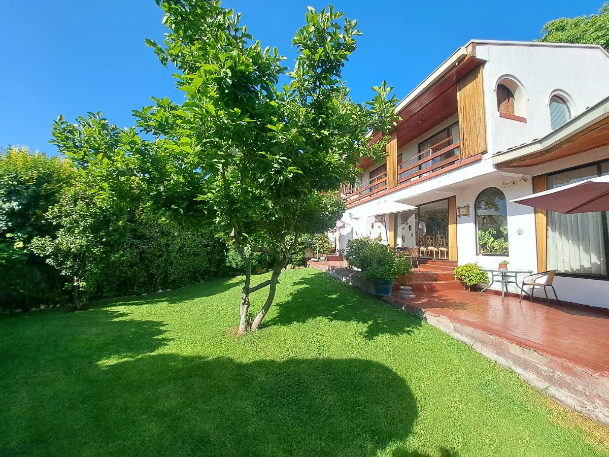 Venta Casa NO 3D WI cl&oacute;set Suite 3B 5E 1Bd Quinchamal&iacute; - Las Condes