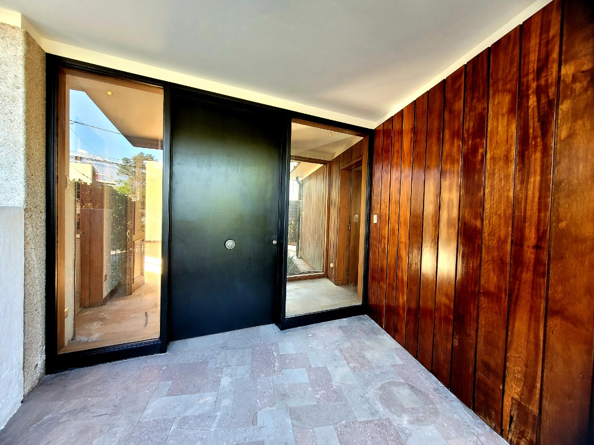 Venta Casa NP 7D 4B 5E 1B Estadio Manquehue - Vitacura