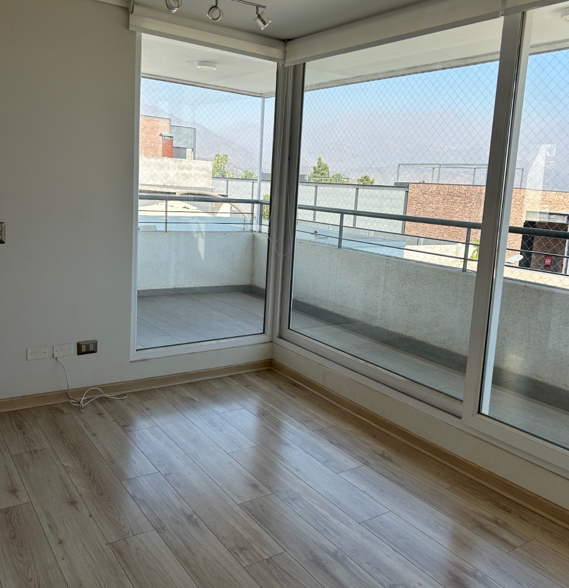 Arriendo Casa 4D en suite Walk-in cl&oacute;set 3B 2E La Dehesa - Lo Barnechea