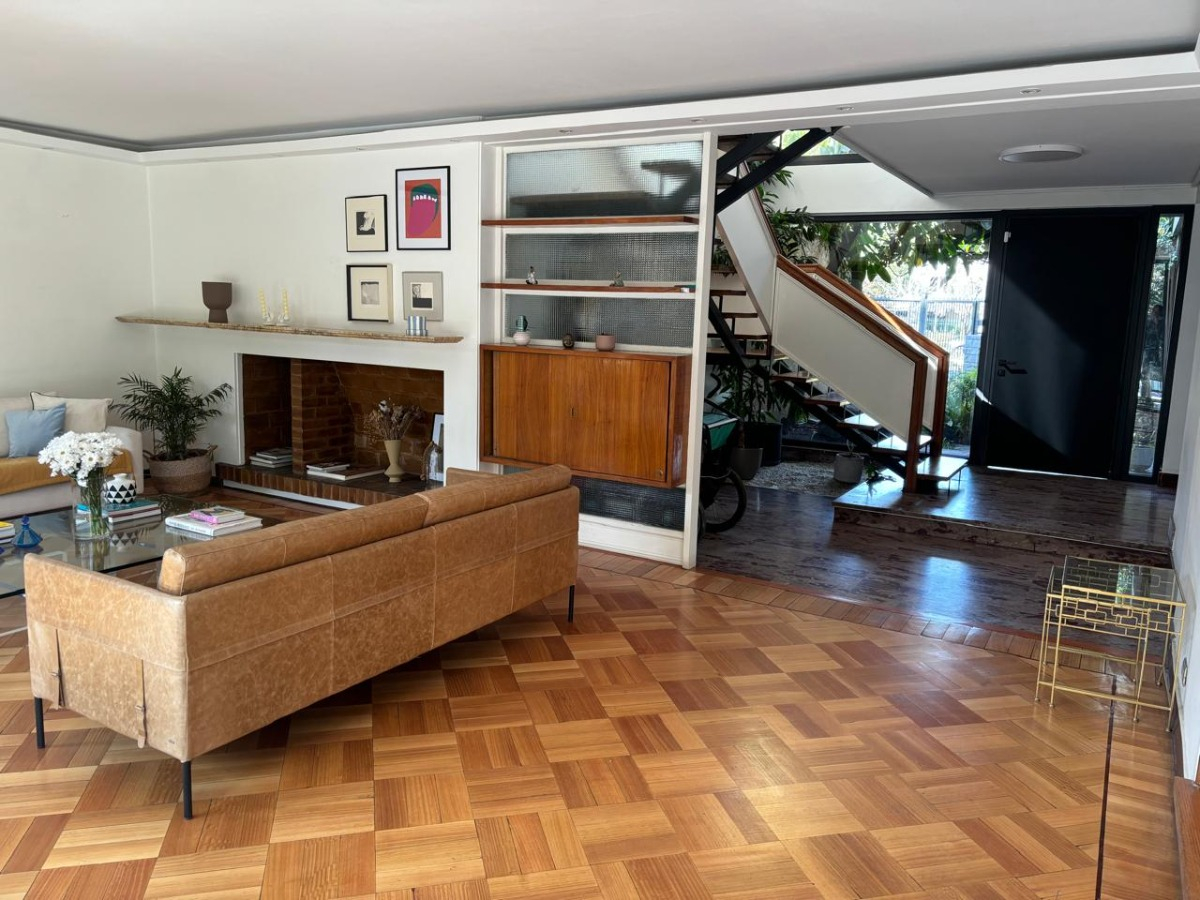 Venta Casa 3D en suite Walk-in cl&oacute;set 4B 1E 1B Las Lilas - Providencia