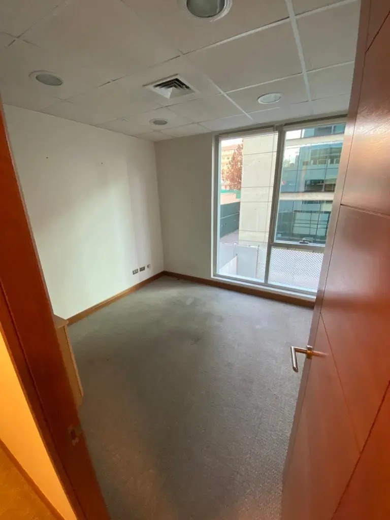 Arriendo Oficina 2B 1E 1B Metro Escuela Militar - Las Condes