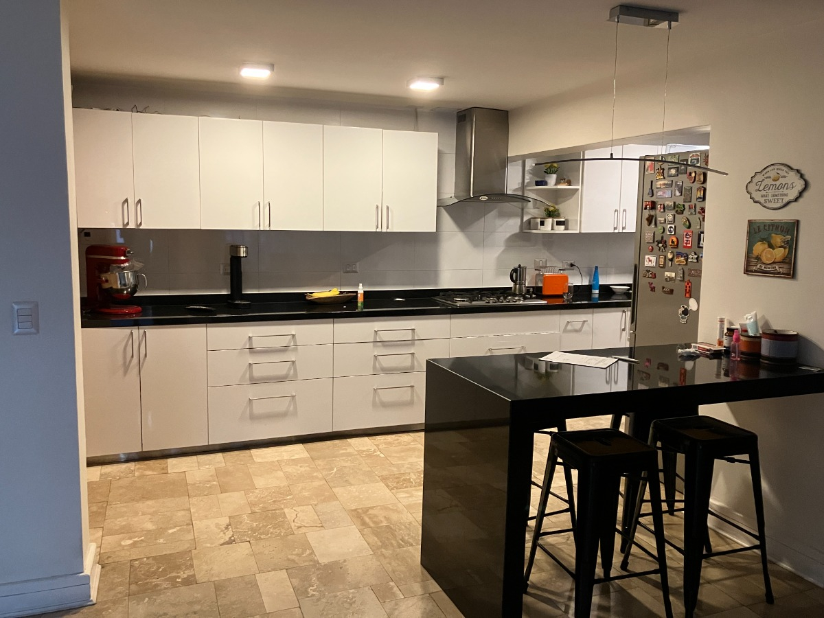 Venta Casa 4D en suite 3B 2E Alto Las Condes - Las Condes