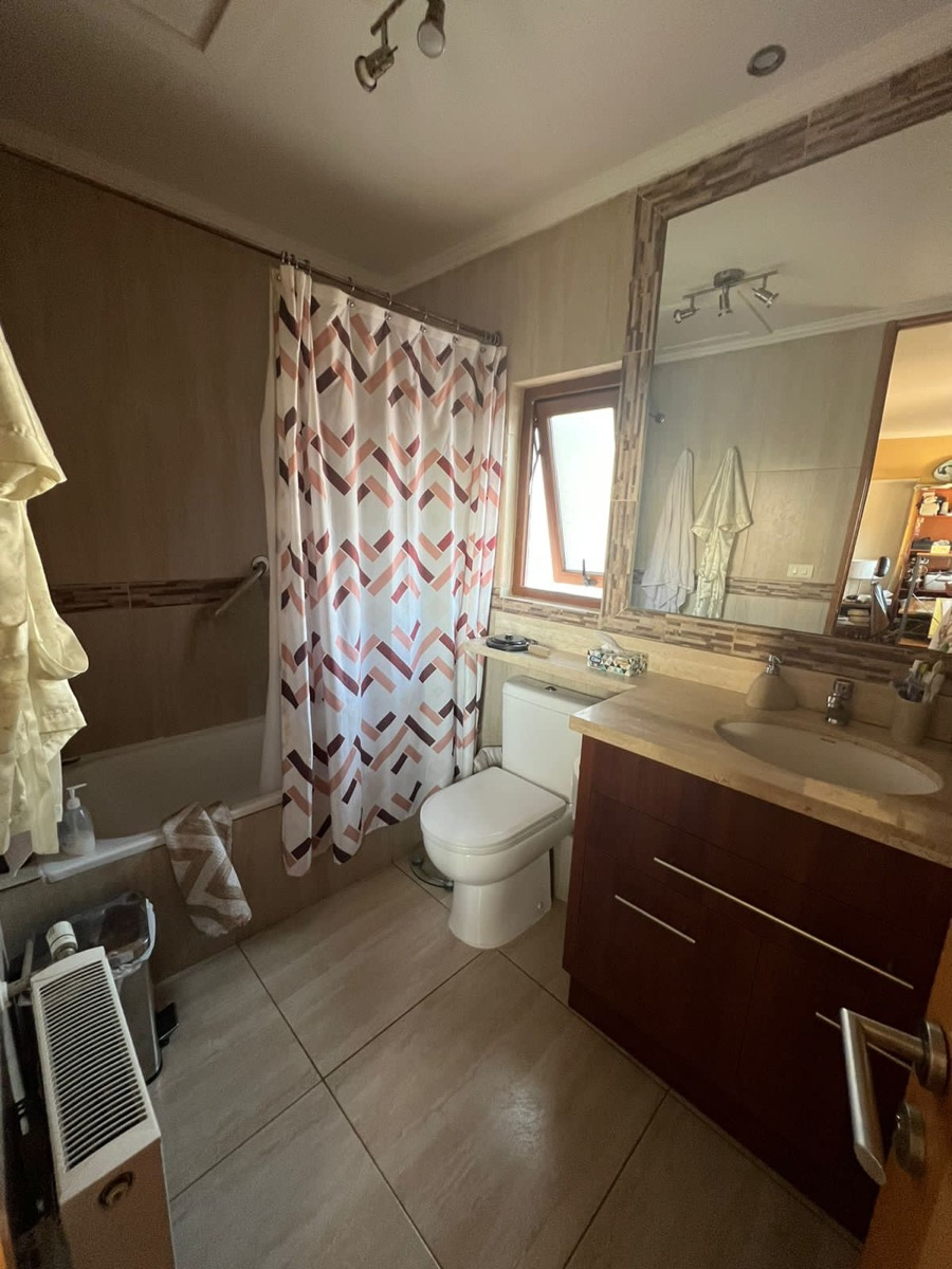 Venta Casa NO 3D en suite Walk-in cl&oacute;set 4B 4E 1B Chicureo - Colina