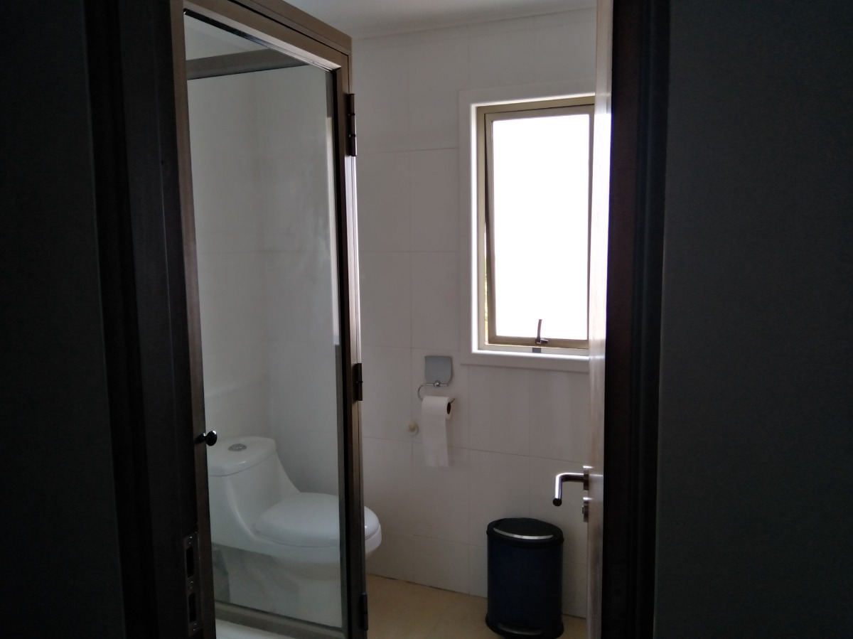 Venta Casa 3D en suite Walk-in cl&oacute;set 3B 2E Troncos Viejos - La Reina