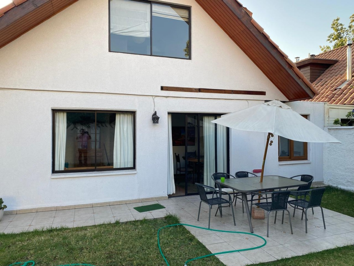 Venta Casa P 4D en suite 3B 2E Parque Padre Alberto Hurtado - Las Condes