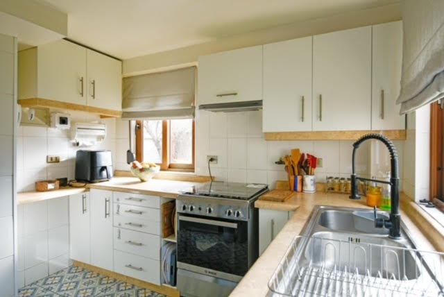 Venta Casa O 4D en suite 3B 2E 1B Los Dominicos - Las Condes