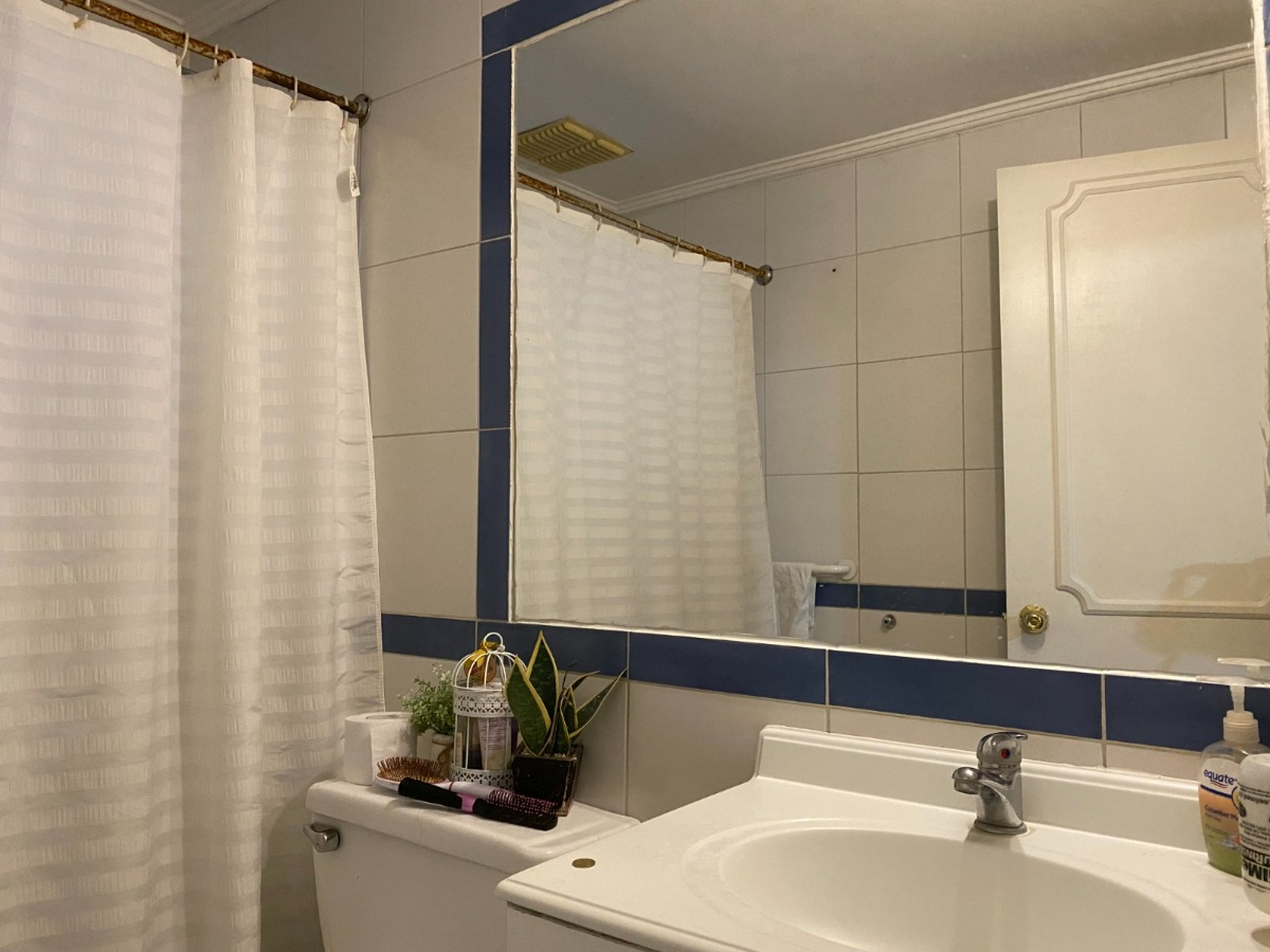 Venta Casa NP 4D 3B 2E 1B Rotonda Atenas - Las Condes