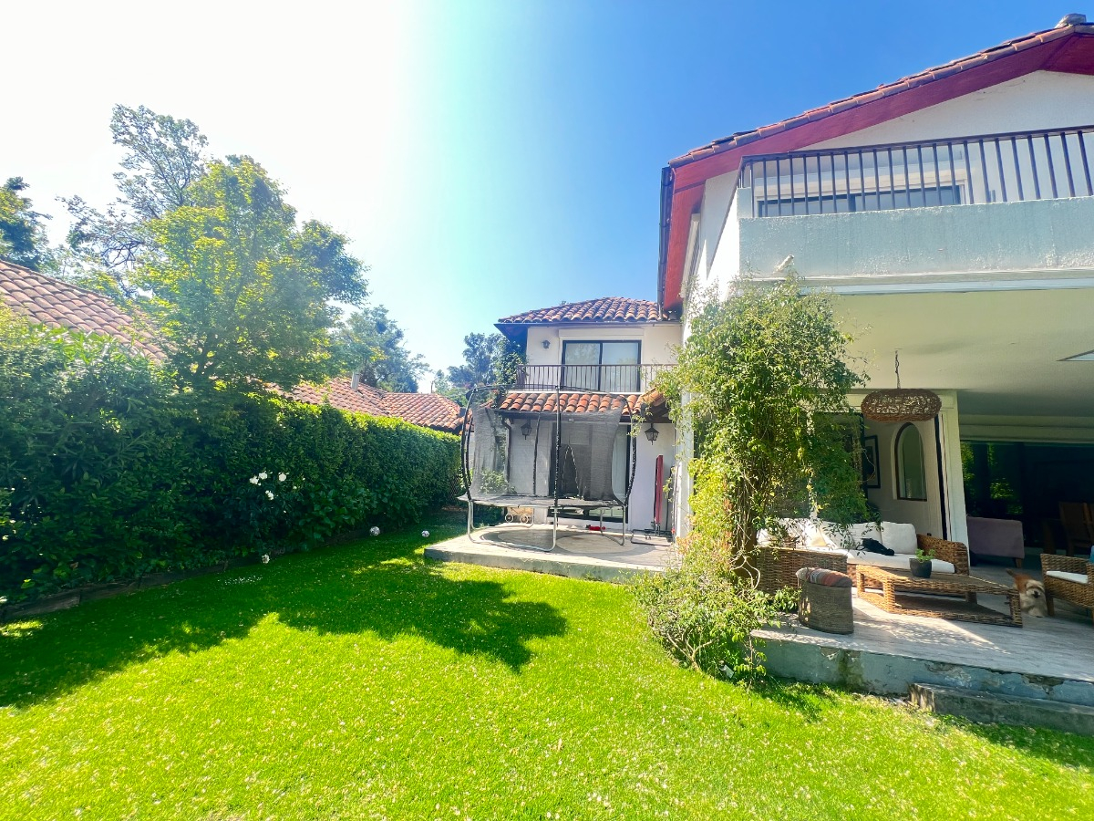Arriendo Casa NOSP 7D en suite Walk-in cl&oacute;set 5B 3E 1B El Array&aacute;n - Lo Barnechea