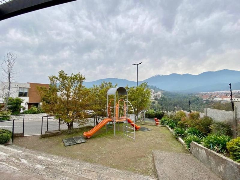 Venta Casa NO 3D en suite Walk-in cl&oacute;set 3B 2E 1B La Dehesa - Lo Barnechea