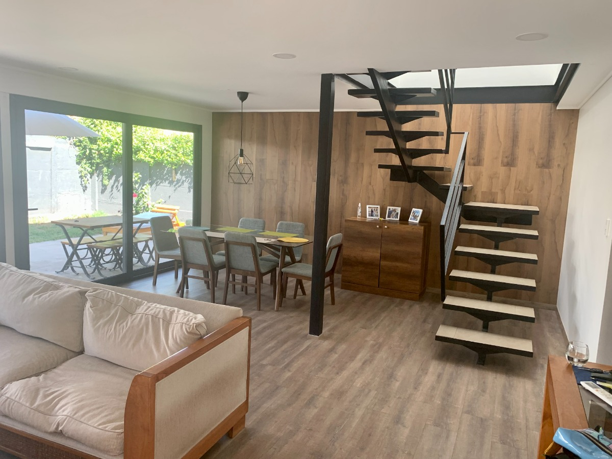 Arriendo Casa 5D Villa El Dorado - Vitacura