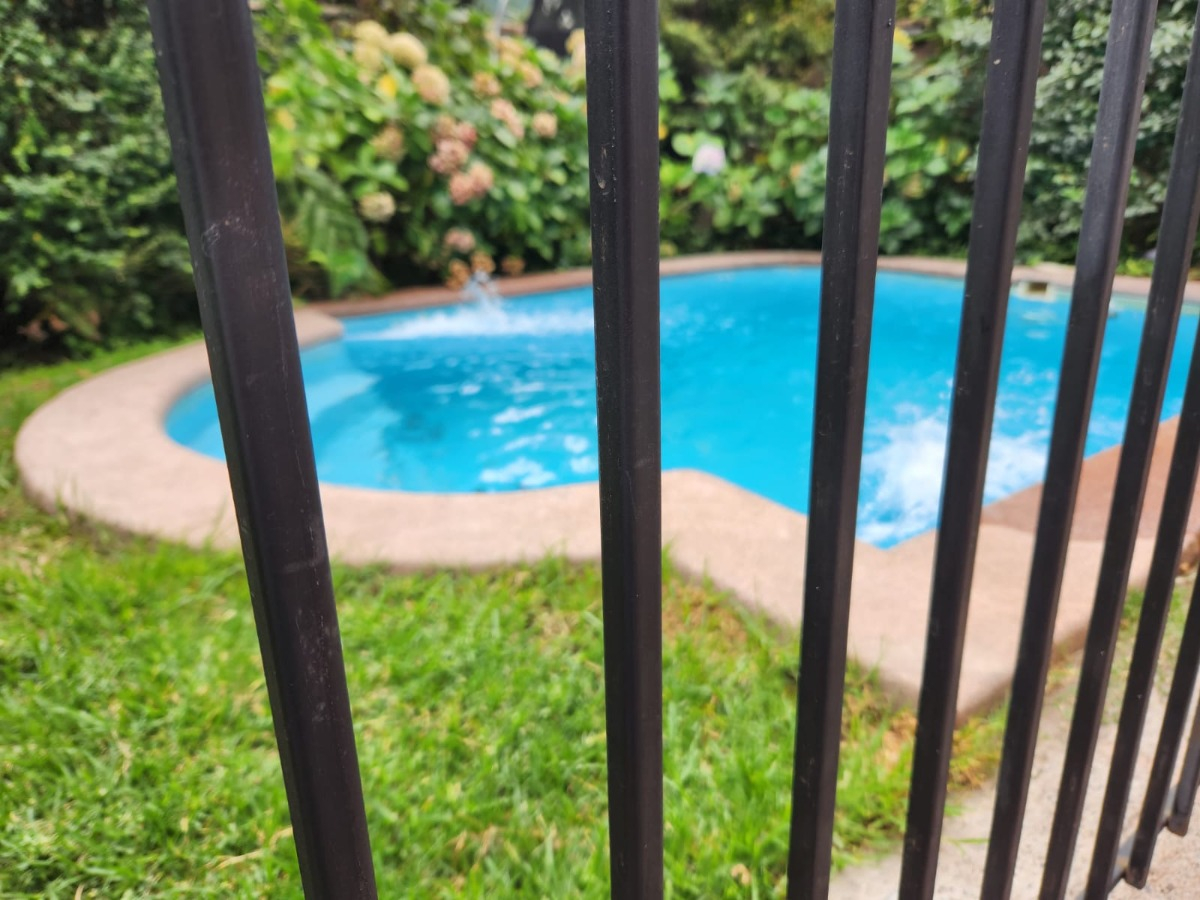 Arriendo Casa 6D en suite Walk-in cl&oacute;set 5B 2E 1B San Carlos de Apoquindo - Las Condes