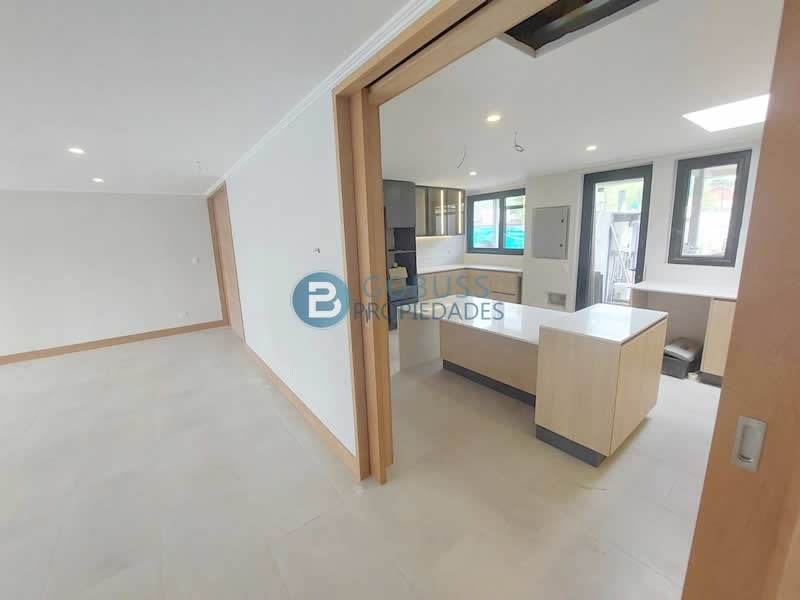 Venta Casa SO 4D en suite Walk-in cl&oacute;set 5B 2E Juan XXIII - Vitacura