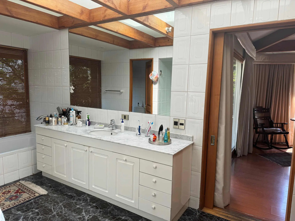 Venta Casa 5D 4B 7E El Huinganal - Lo Barnechea