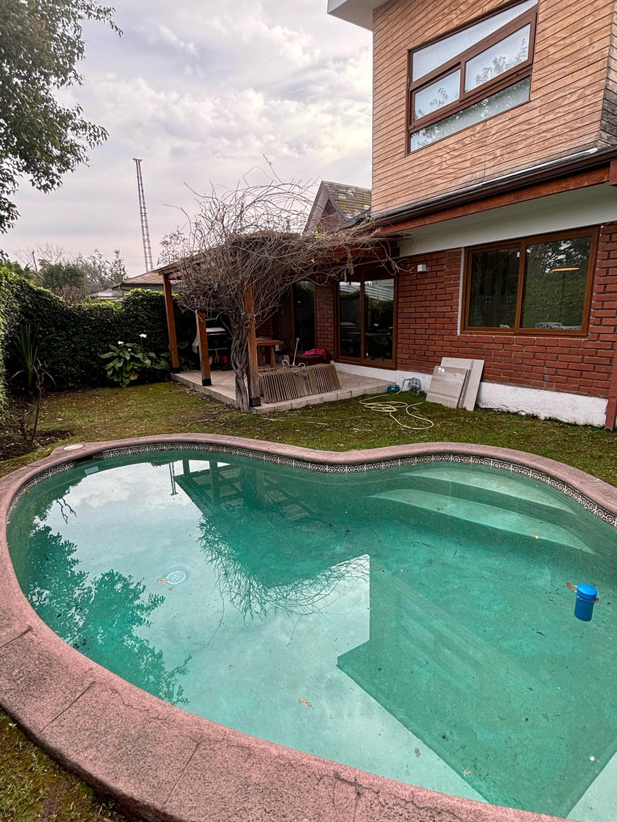 Arriendo Casa 5D 4B 3E Carlos Ossand&oacute;n - La Reina