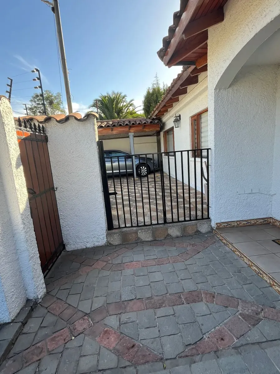 Venta Casa NP 4D WI cl&oacute;set Suite 3B 2E 1Bd Estadio Manquehue - Vitacura