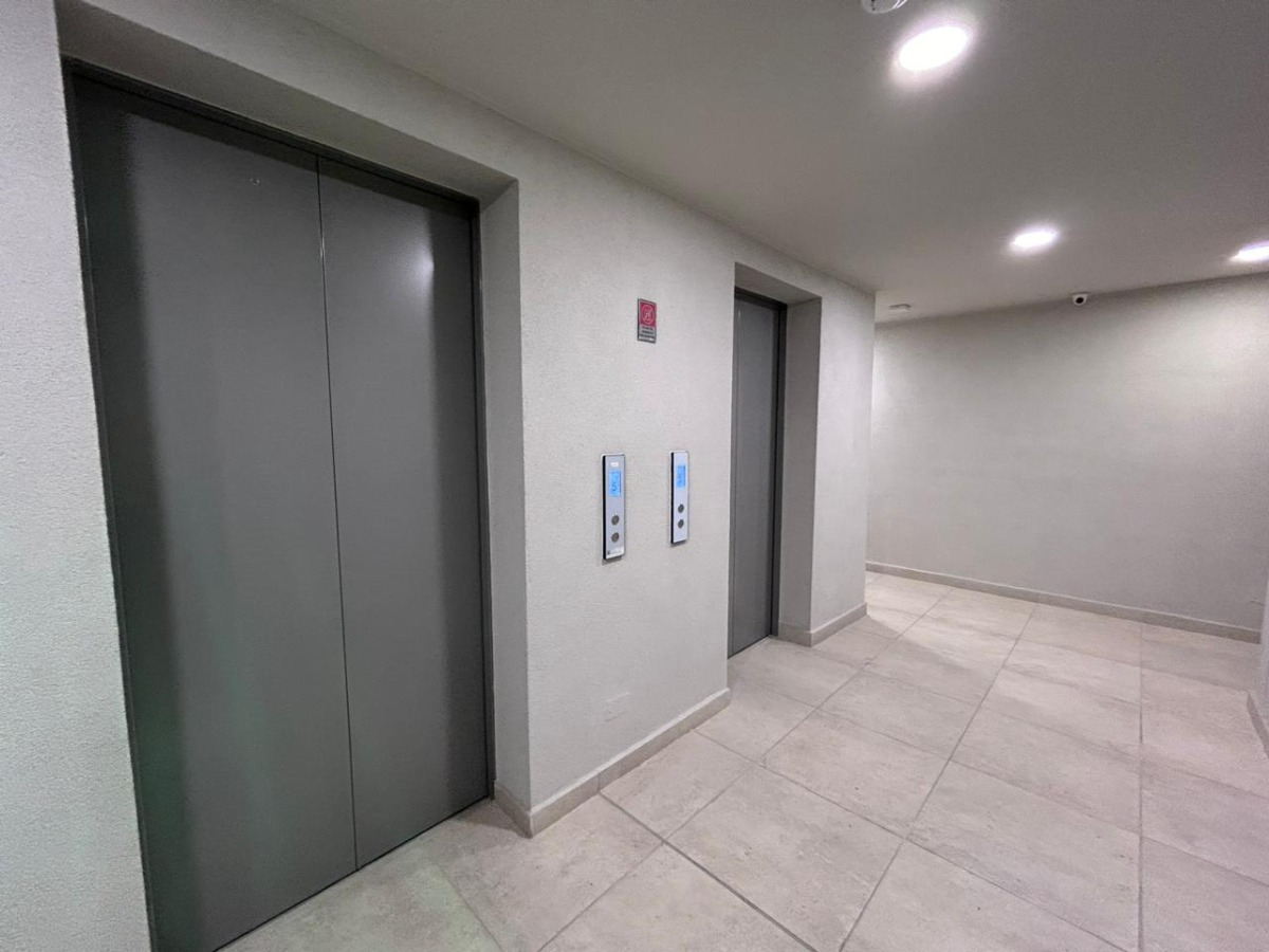 Arriendo Departamento 1D Alto Las Condes - Las Condes