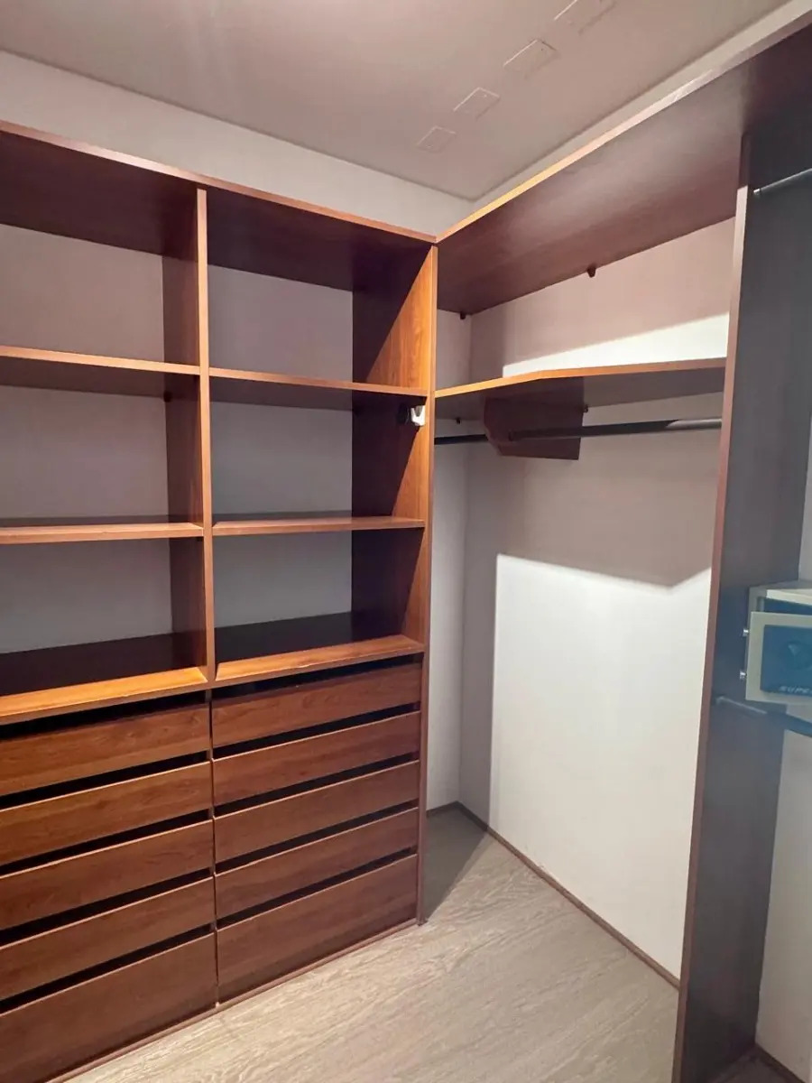 Arriendo Departamento NP 4D en suite Walk-in cl&oacute;set 4B 2E 1B Santa Mar&iacute;a de Manquehue - Vitacura