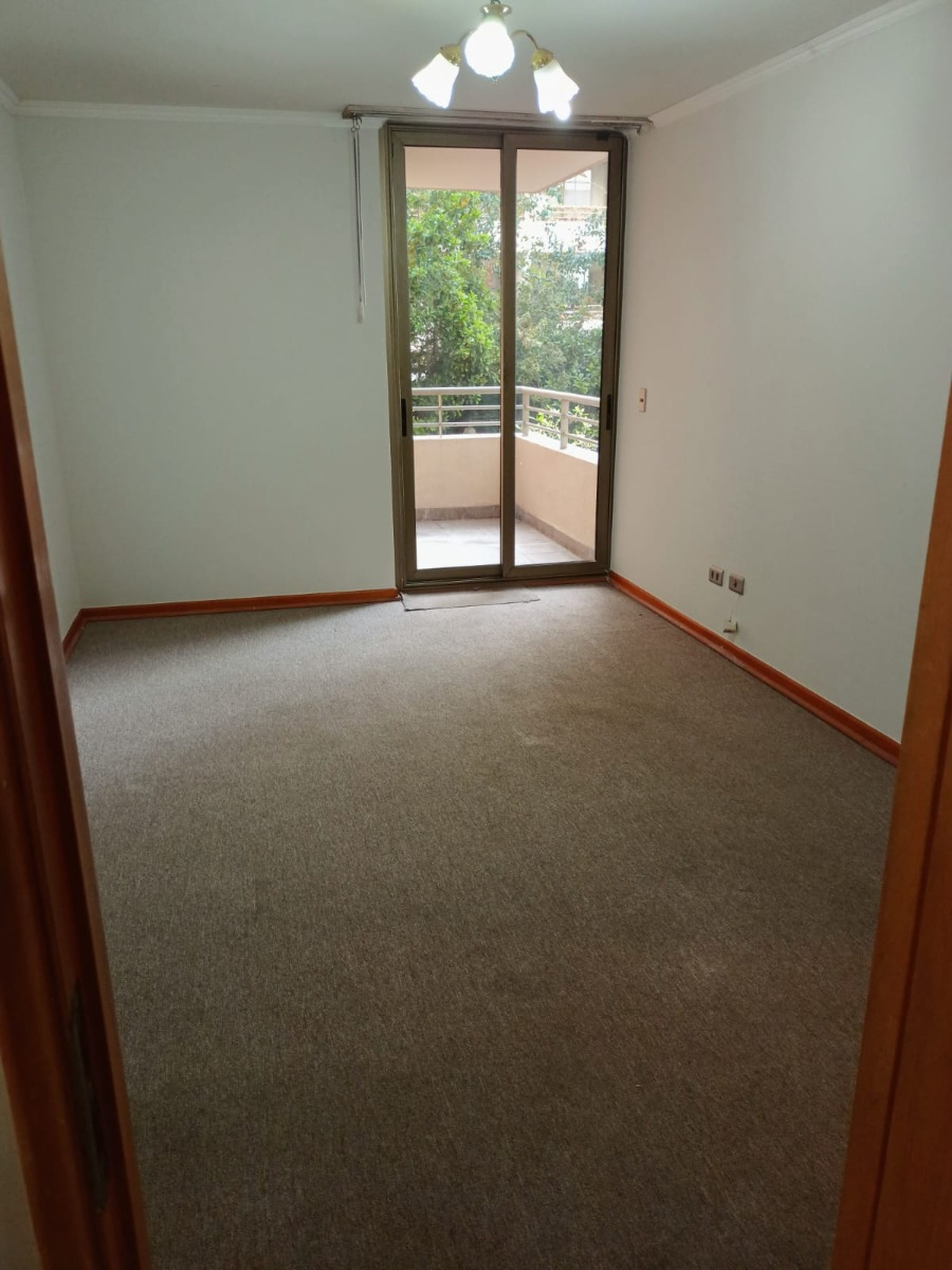 Venta Departamento 2D Metro Hernando de Magallanes - Las Condes