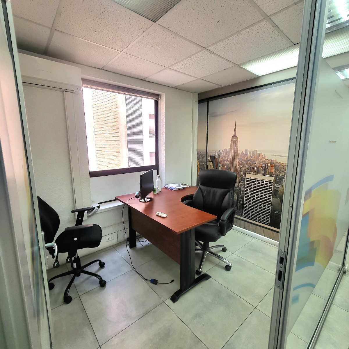 Arriendo Oficina SO 3B 1E Pedro de Valdivia - Providencia