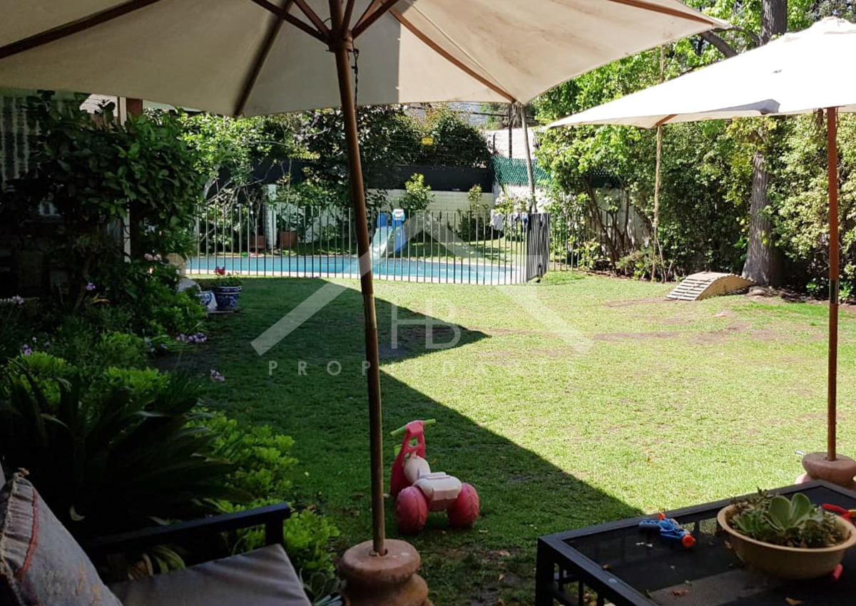 Venta Casa NO 5D en suite Walk-in cl&oacute;set 3B 2E 1B Juan XXIII - Vitacura