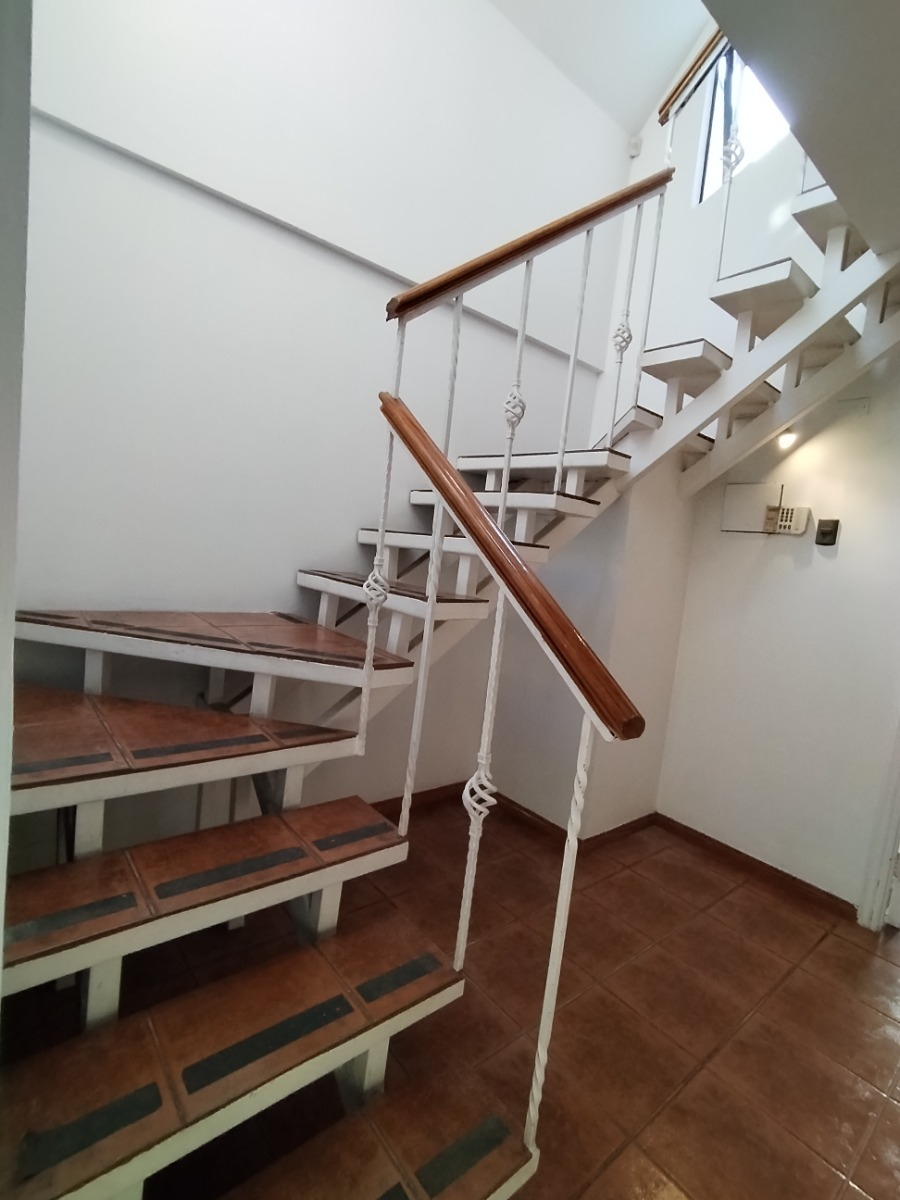 Venta Casa 6D en suite 3B 1E 1B Rotonda Atenas - Las Condes
