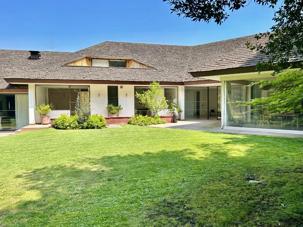 Arriendo Casa N 5D en suite Walk-in cl&oacute;set 6B 6E 2B Santa Mar&iacute;a de Manquehue - Vitacura