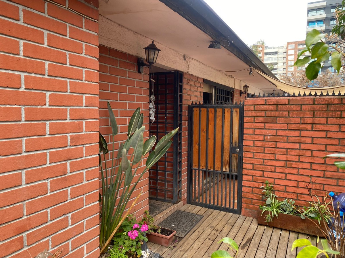 Venta Casa 3D 3B 2E Alto Las Condes - Las Condes