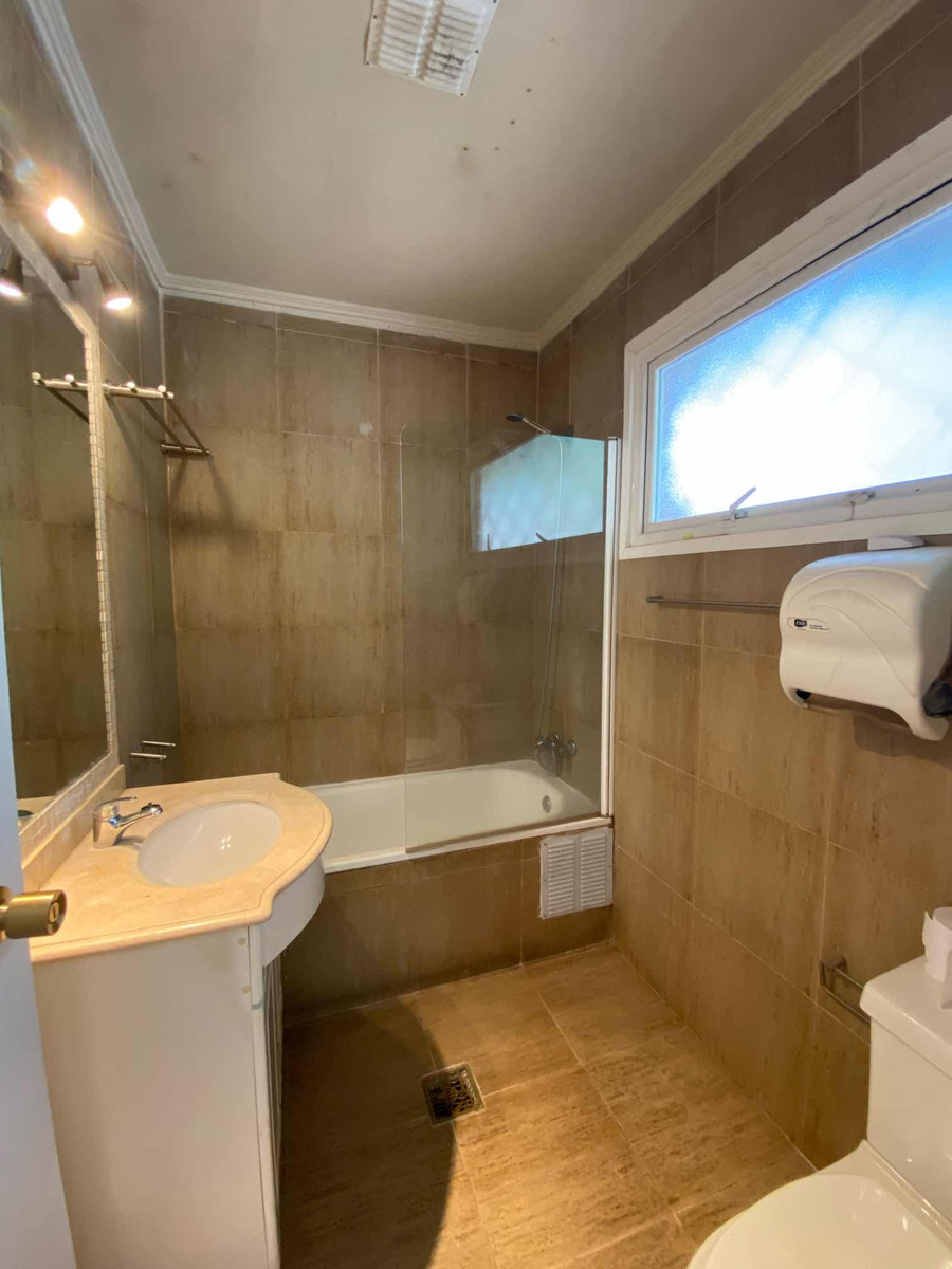 Arriendo Casa 4D 3B 2E 1B Troncos Viejos - La Reina