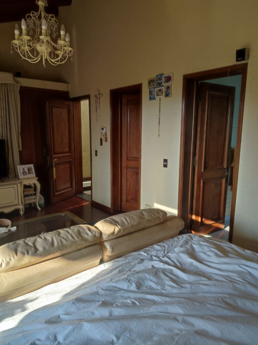 Venta Casa NO 6D en suite Walk-in cl&oacute;set 5B 3E 1B El Huinganal - Lo Barnechea
