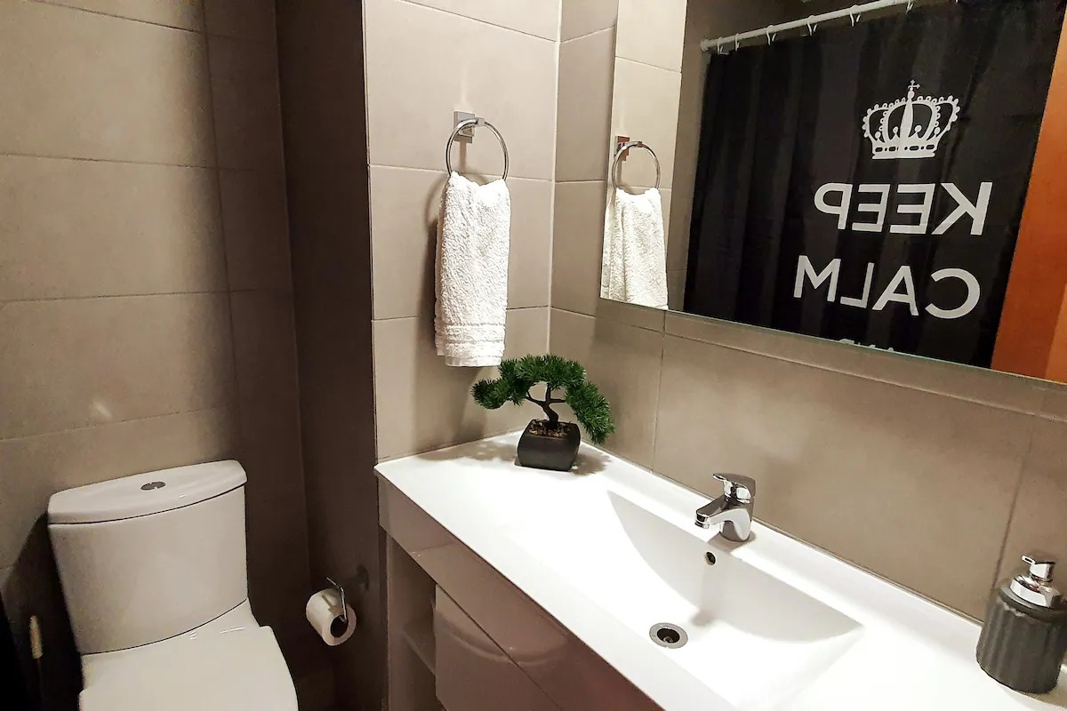 Arriendo Departamento 2D Los Dominicos - Las Condes