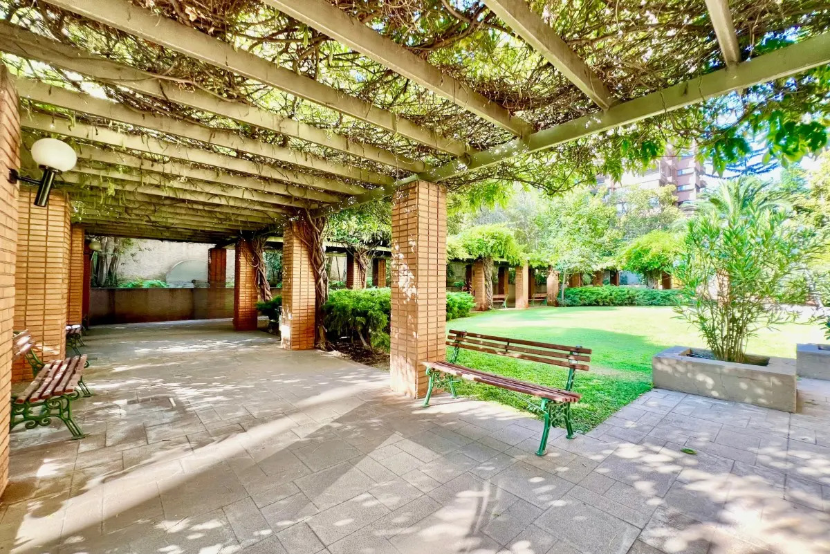 Arriendo Departamento 2D Nueva Las Condes - Las Condes