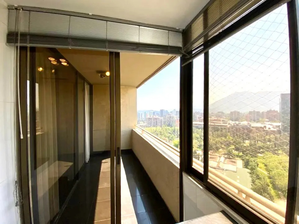 Arriendo Departamento 2D Parque Arauco - Las Condes