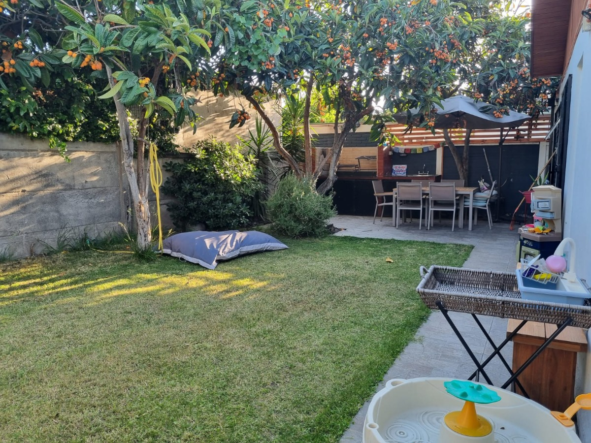 Arriendo Casa 4D Villa El Dorado - Vitacura