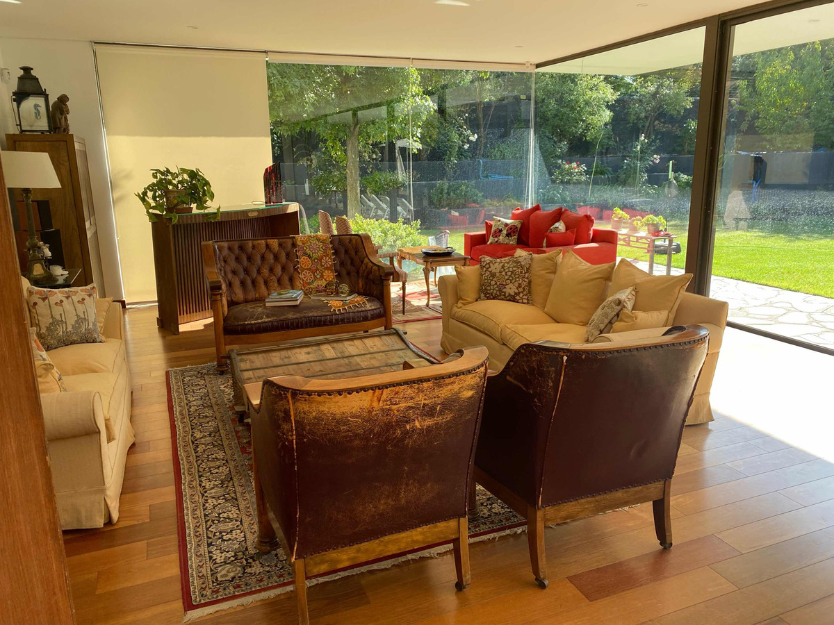 Arriendo Casa 7D 8B 5E 1B Los Dominicos - Las Condes