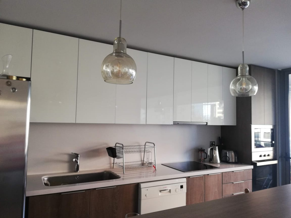 Arriendo Departamento 2D Parque Arauco - Las Condes