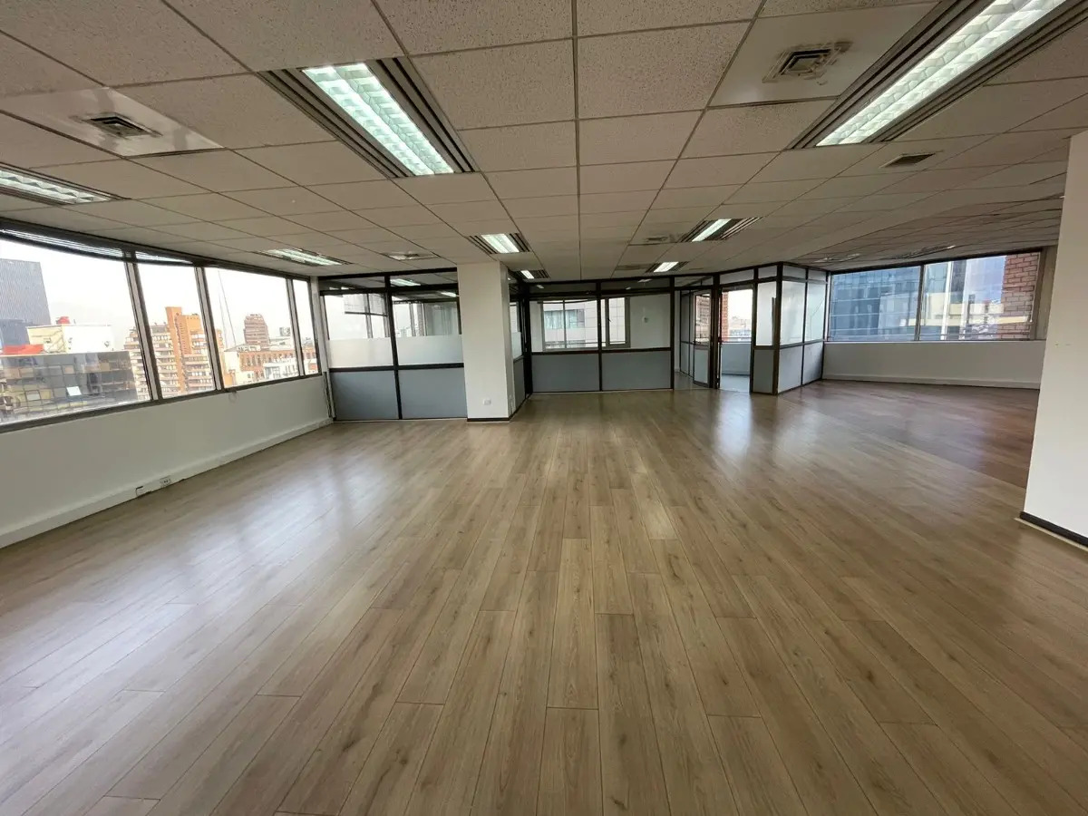Arriendo Oficina 2B Centro Financiero - Las Condes