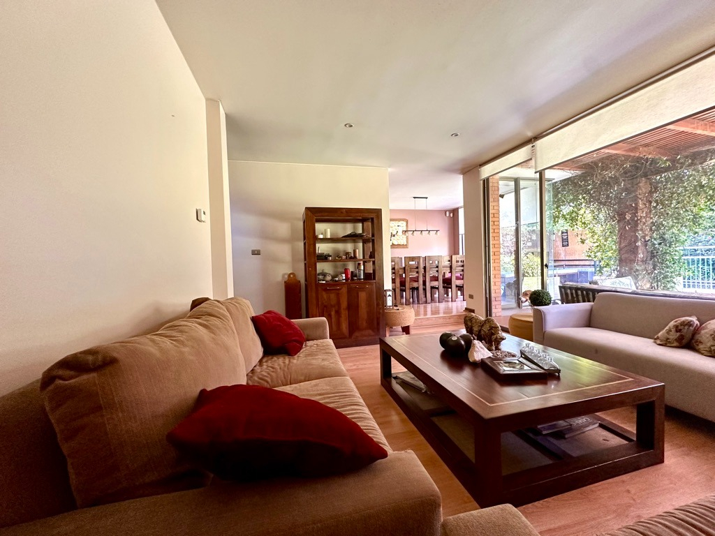 Venta Casa NO 6D en suite Walk-in cl&oacute;set 5B 2E 1B San Carlos de Apoquindo - Las Condes