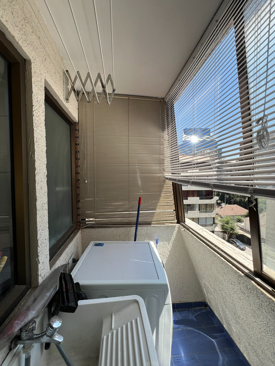 Arriendo Departamento 2D Barrio El Golf - Las Condes
