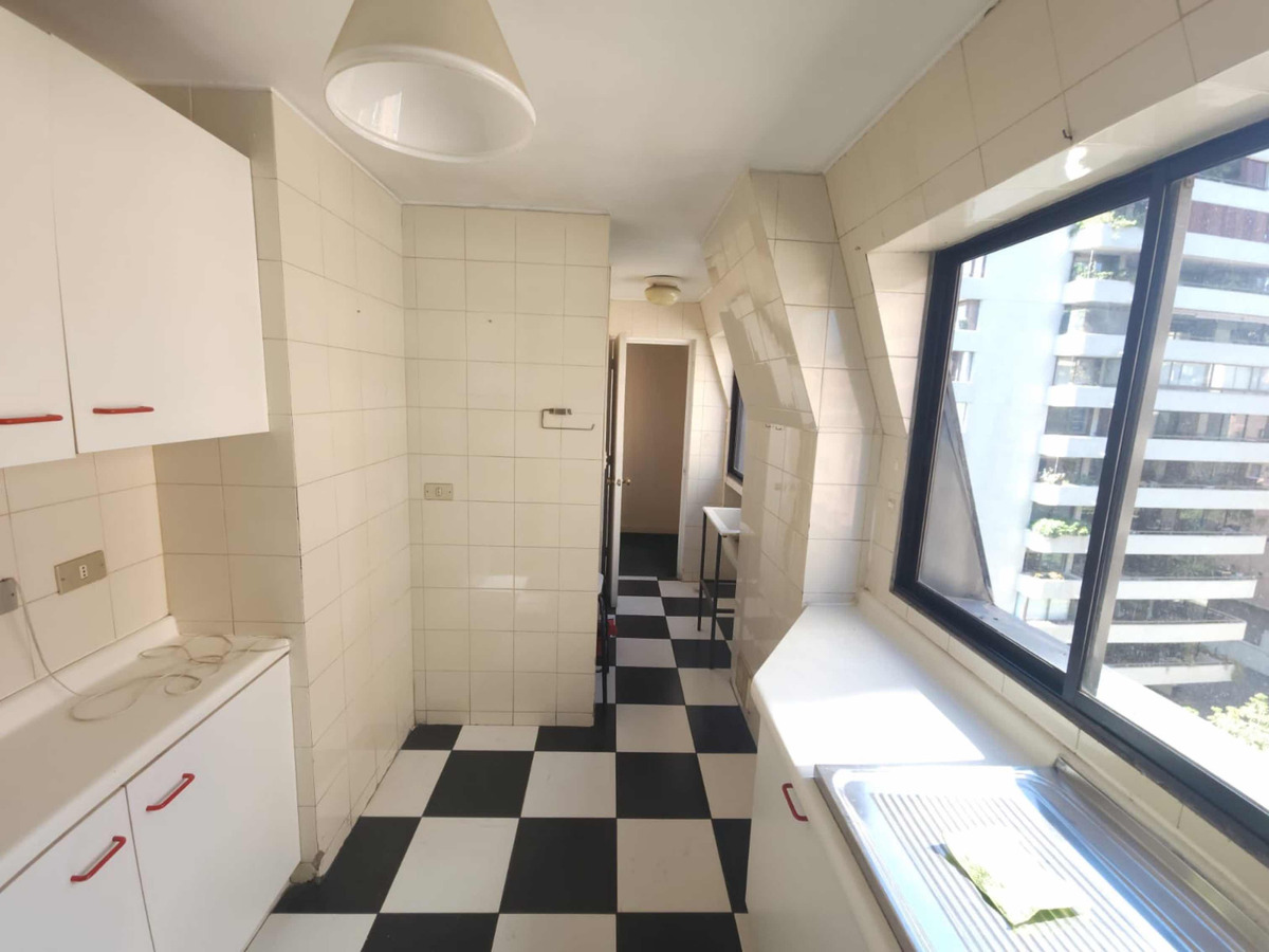 Venta Departamento 4D 3B 1E Barrio El Golf - Las Condes