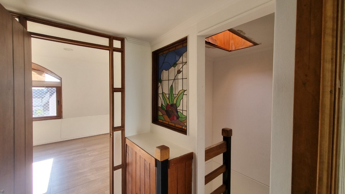 Arriendo Casa P 5D en suite Walk-in cl&oacute;set 4B 1E Carlos Ossand&oacute;n - La Reina