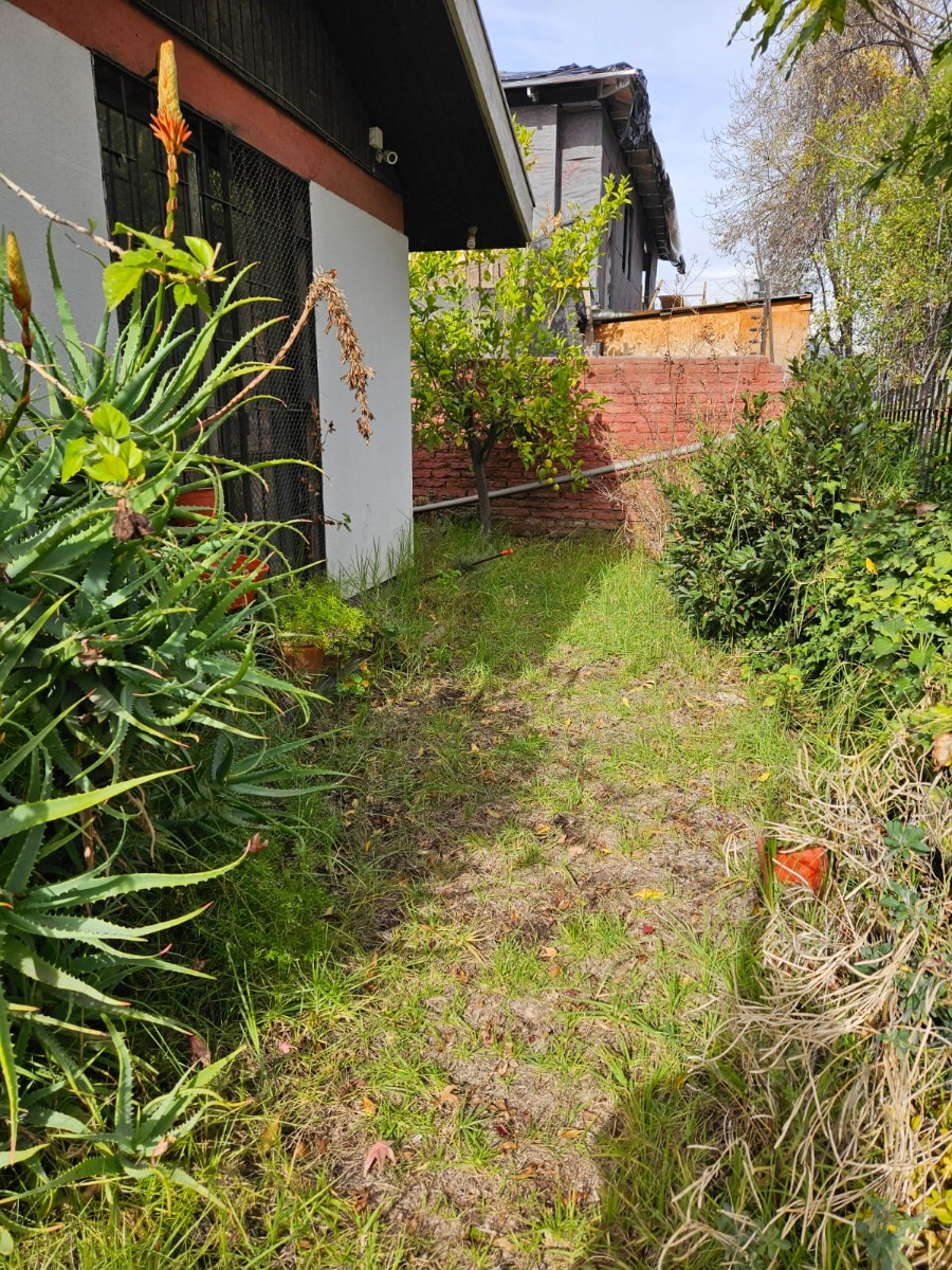 Venta Casa NO 4D 2B 3E 1Bd Los Dominicos - Las Condes