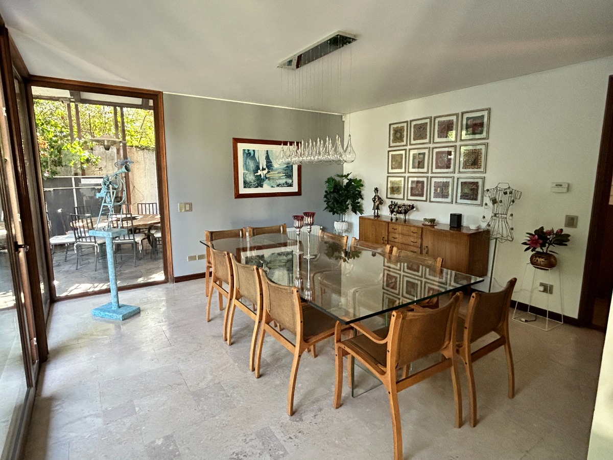 Venta Casa NO 5D en suite 5B 3E 3B Juan XXIII - Vitacura