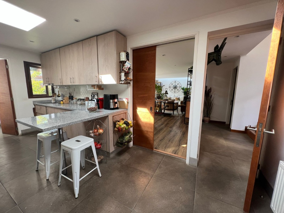 Venta Casa NOSP 4D en suite Walk-in cl&oacute;set 5B 2E La Llaver&iacute;a - Vitacura