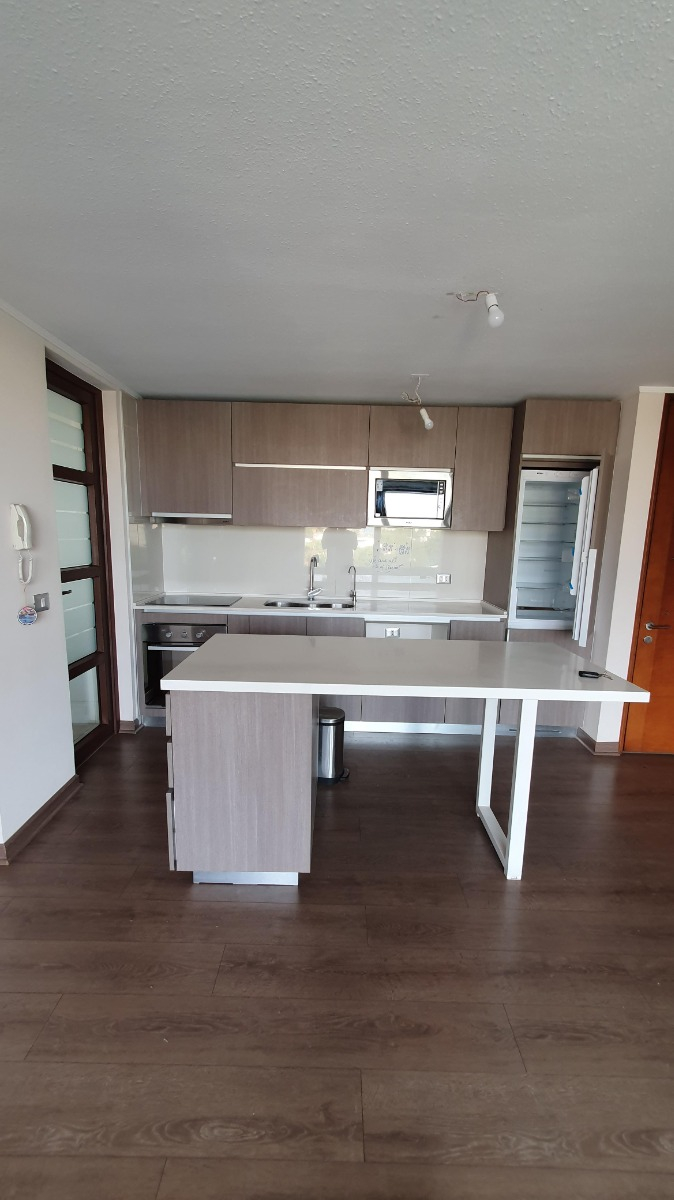 Arriendo Departamento O 2D en suite Walk-in cl&oacute;set 2B 1E 1B Campus Oriente - Providencia