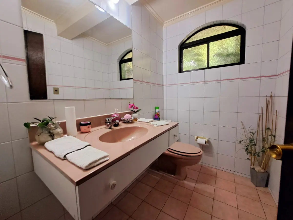 Venta Casa NO 3D WI cl&oacute;set Suite 3B 5E 1Bd Quinchamal&iacute; - Las Condes