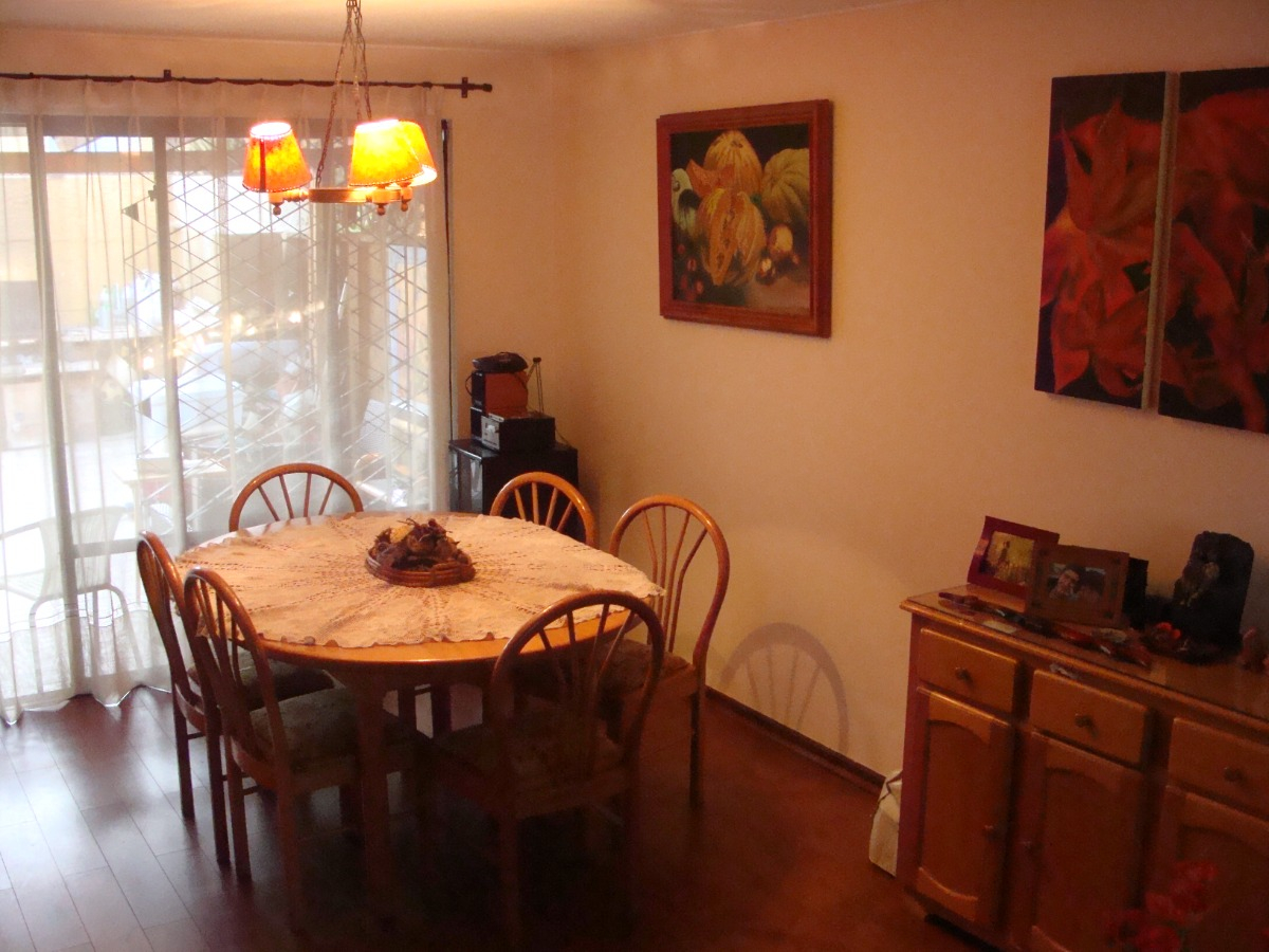 Arriendo Casa N 4D en suite 3B 2E Carlos Ossand&oacute;n - La Reina