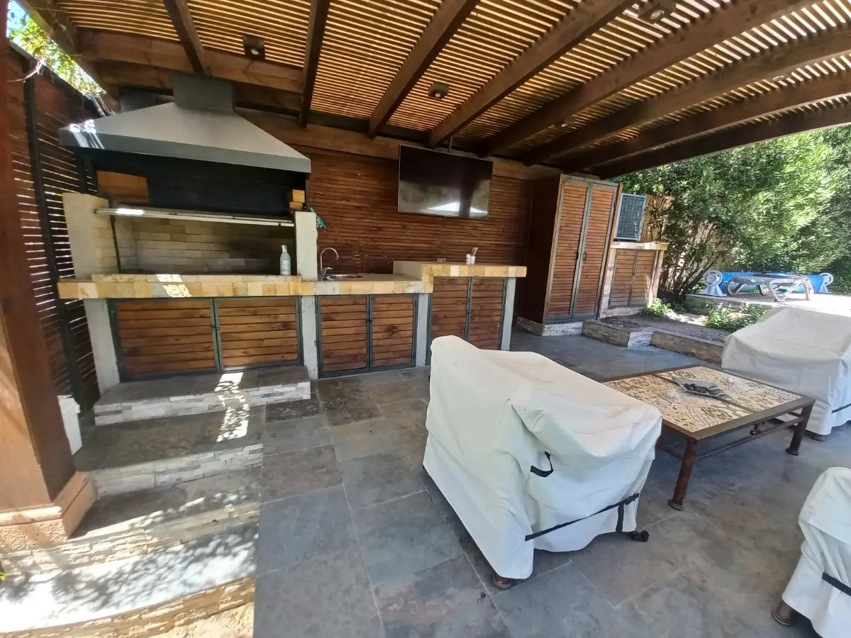 Venta Casa NP 5D en suite Walk-in cl&oacute;set 4B 6E 2B Chicureo - Colina