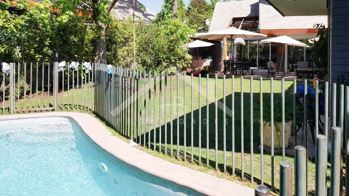 Venta Casa NO 5D en suite Walk-in cl&oacute;set 3B 2E 1B Juan XXIII - Vitacura