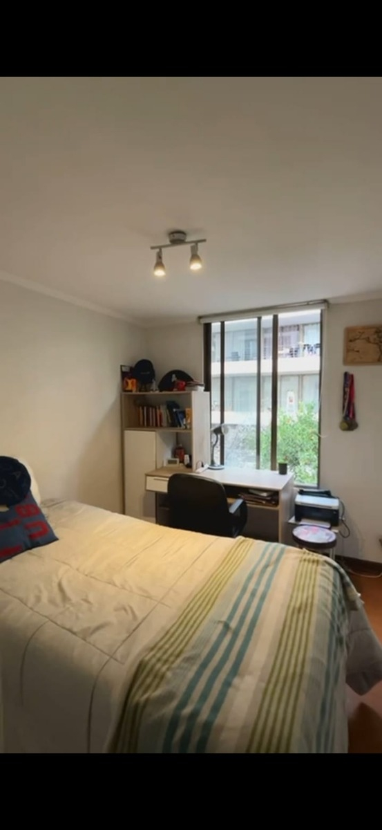 Arriendo Departamento S 2D en suite Walk-in cl&oacute;set 2B 1E Campus Oriente - Providencia